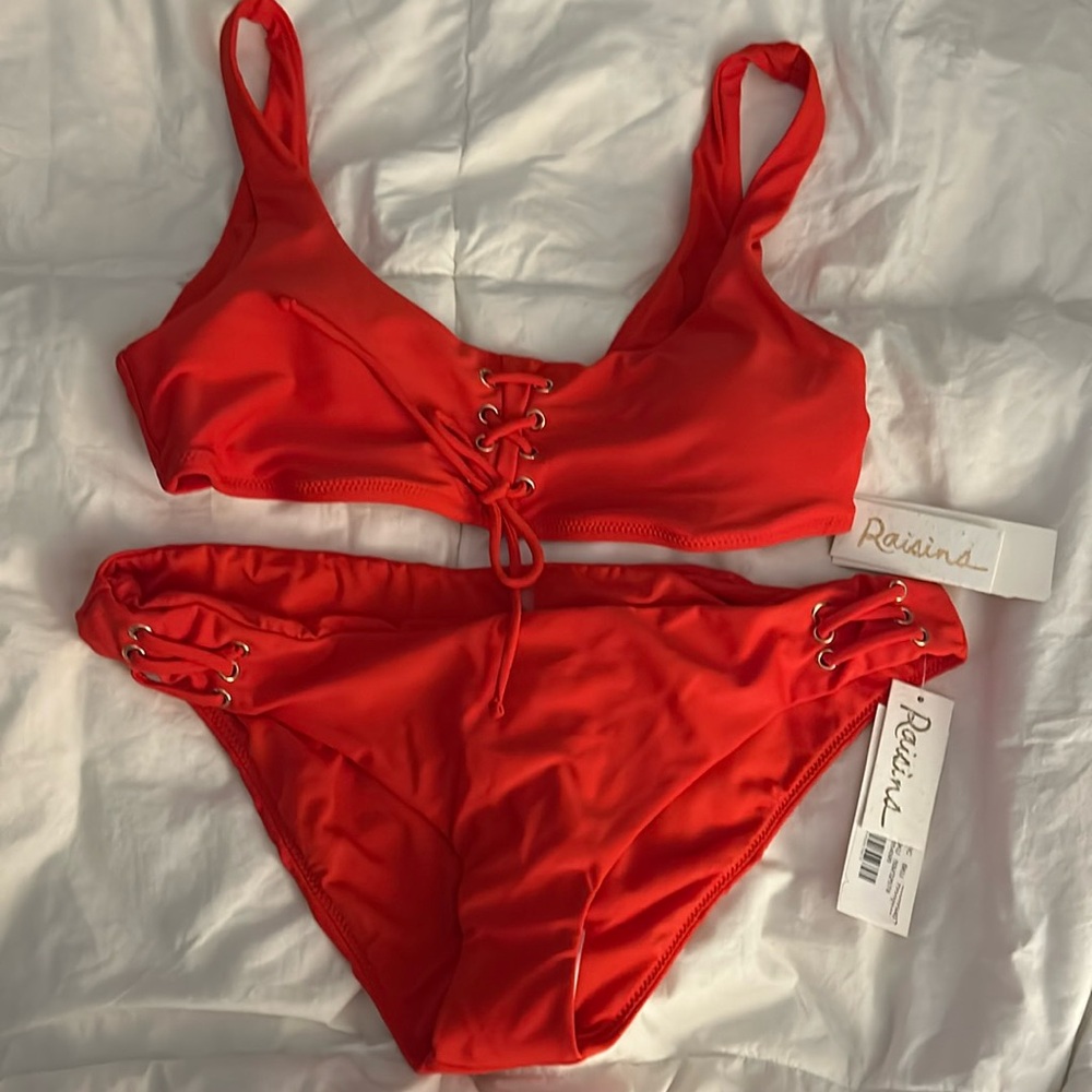 Raisins, new with tag bikini, large top and bottom